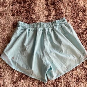 Lulu Lemon hotty hot short